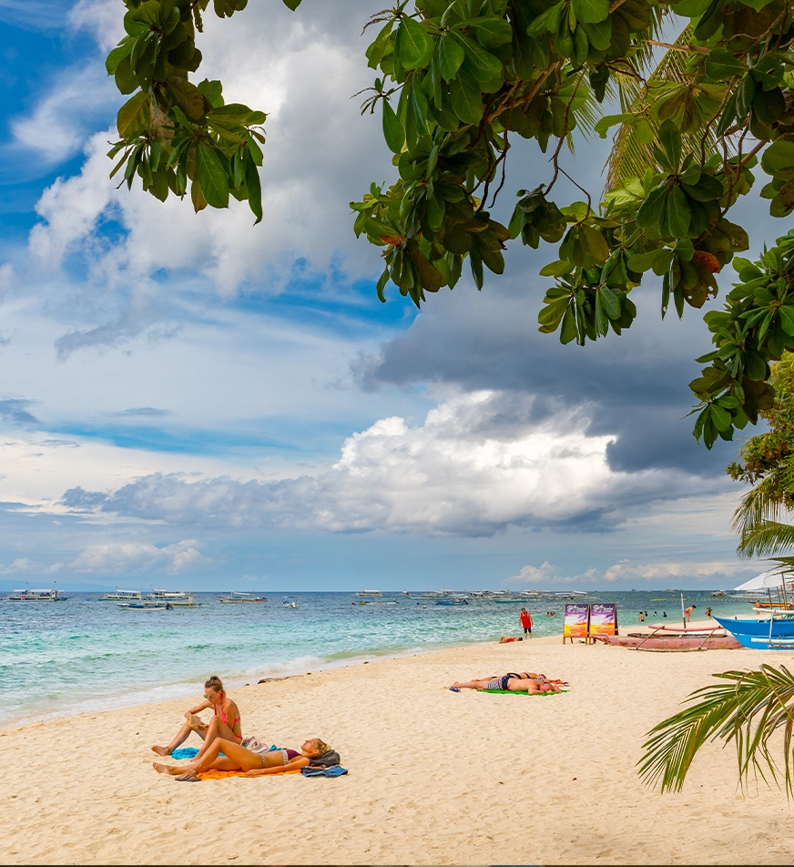 Alona Beach