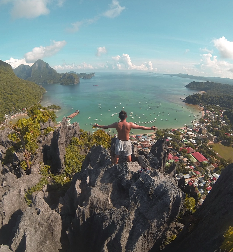 Island Hopping in El Nido